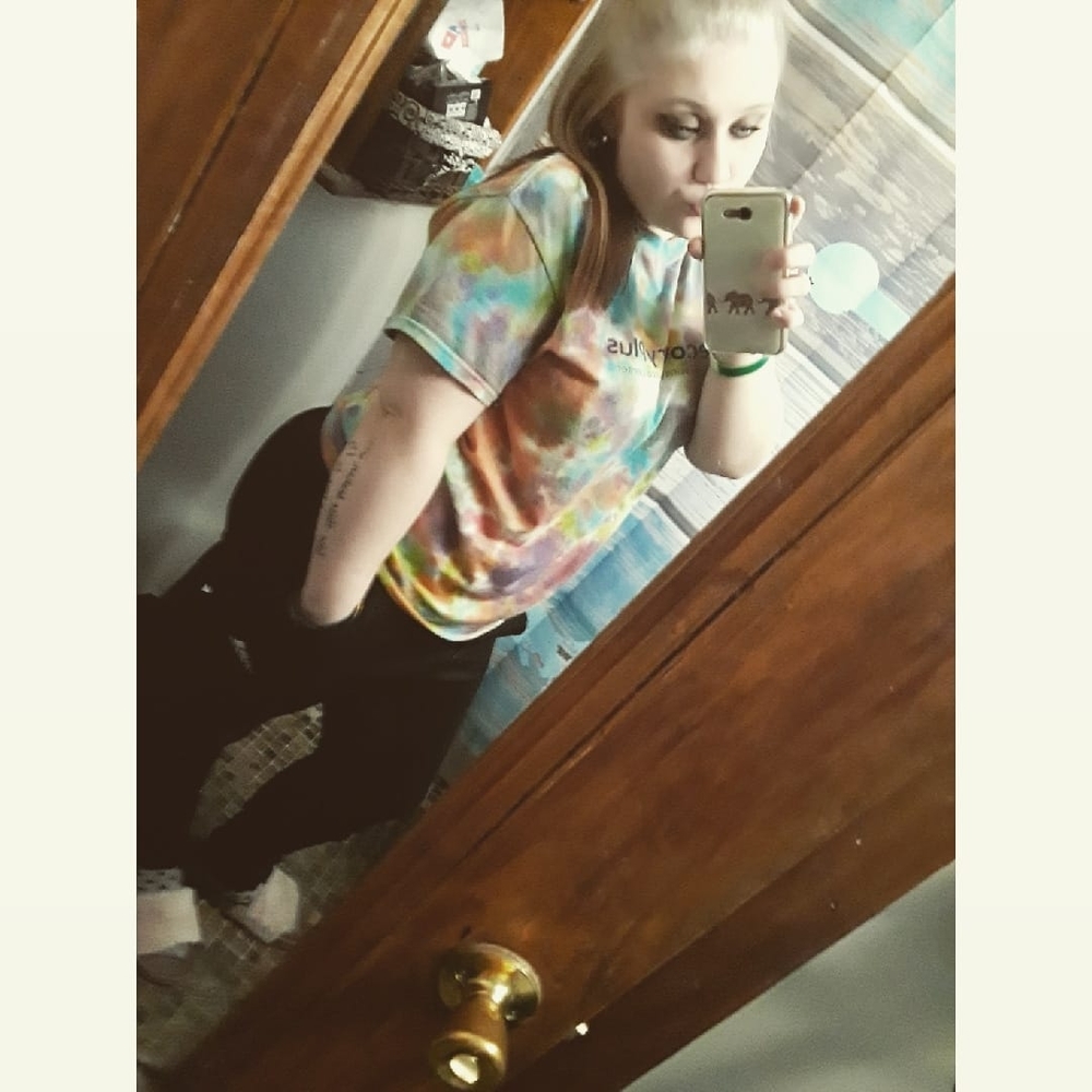 Meet your Posher, Dakota